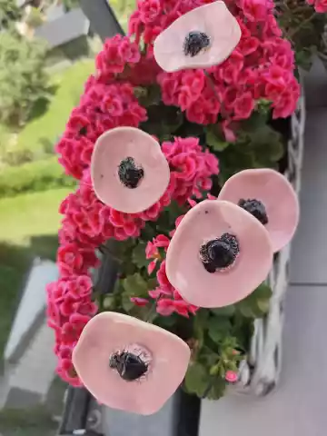 kwiat ceramiczny