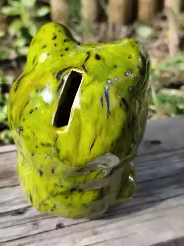 skarbonka żabka ceramiczna