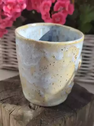 Kubek ceramiczny z sercem