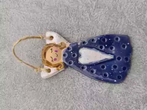 anioł ceramiczny