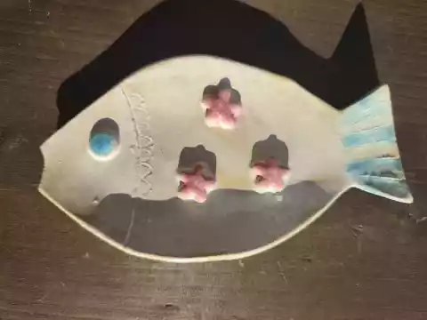 mydelniczka ceramiczna rybka perłowa pełna