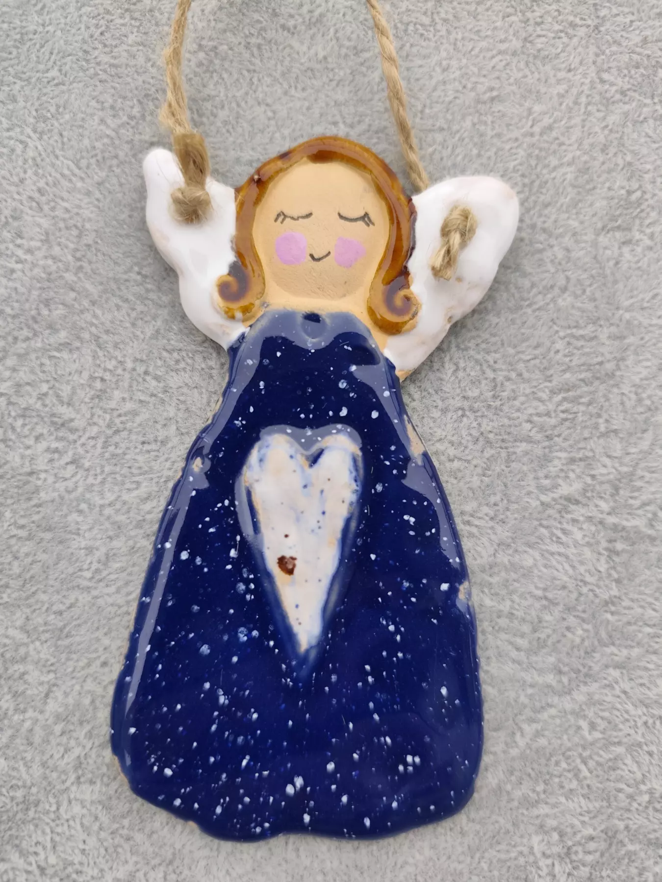 anioł ceramiczny