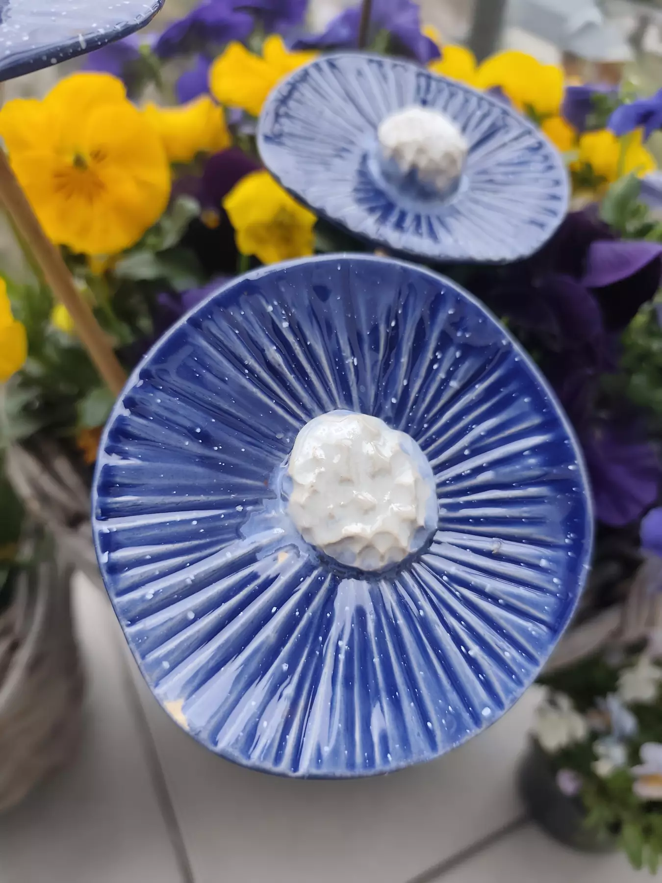 Kwiaty ceramiczne 3szt na drewnianych kijkach